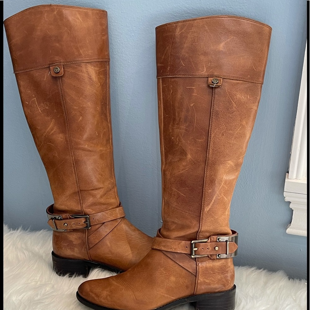 VINCE CAMUTO JARAN BOOTS SZ 5 Good condition